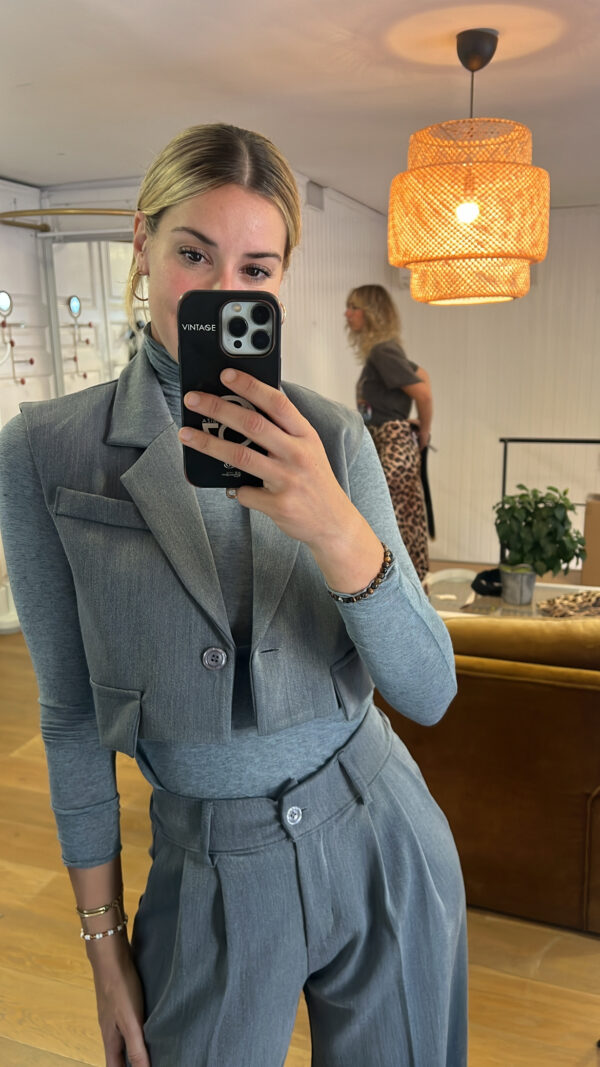 Traje faralá gris
