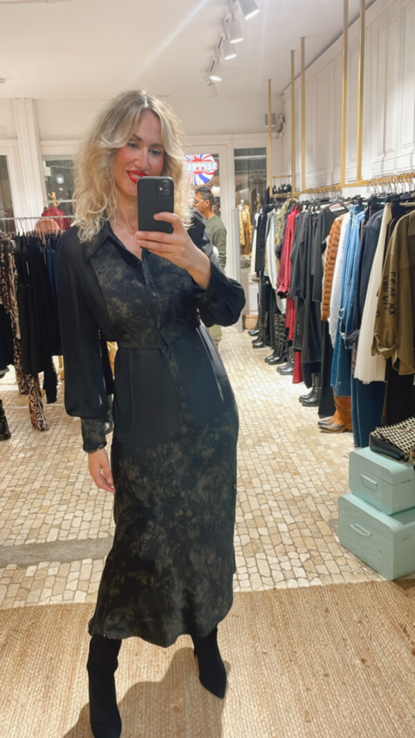 Falda satén black dore