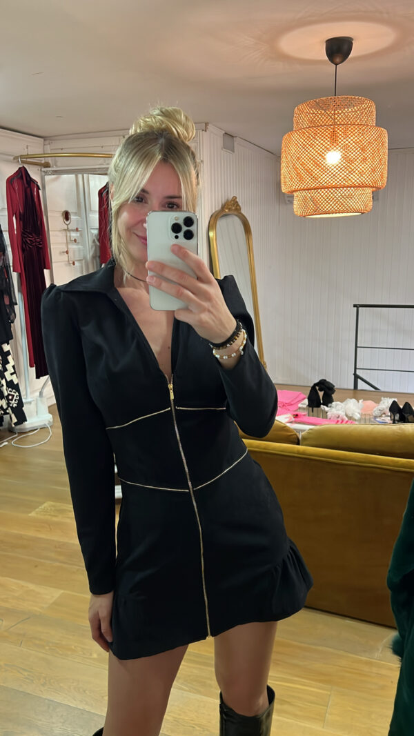 Vestido negro con cintura