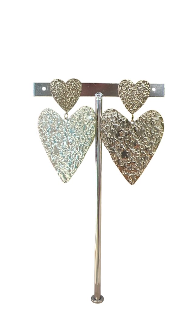 Pendientes corazón dorado