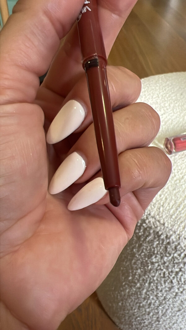 Perfilador labial 06 marrón chocolate