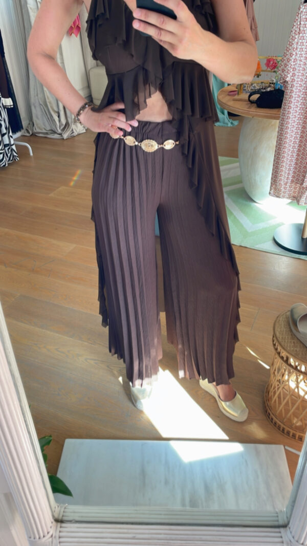 Pantalón plisado chocolate