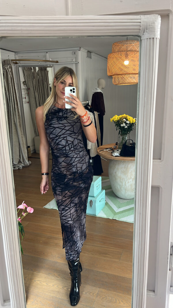 Vestido Noir geometry