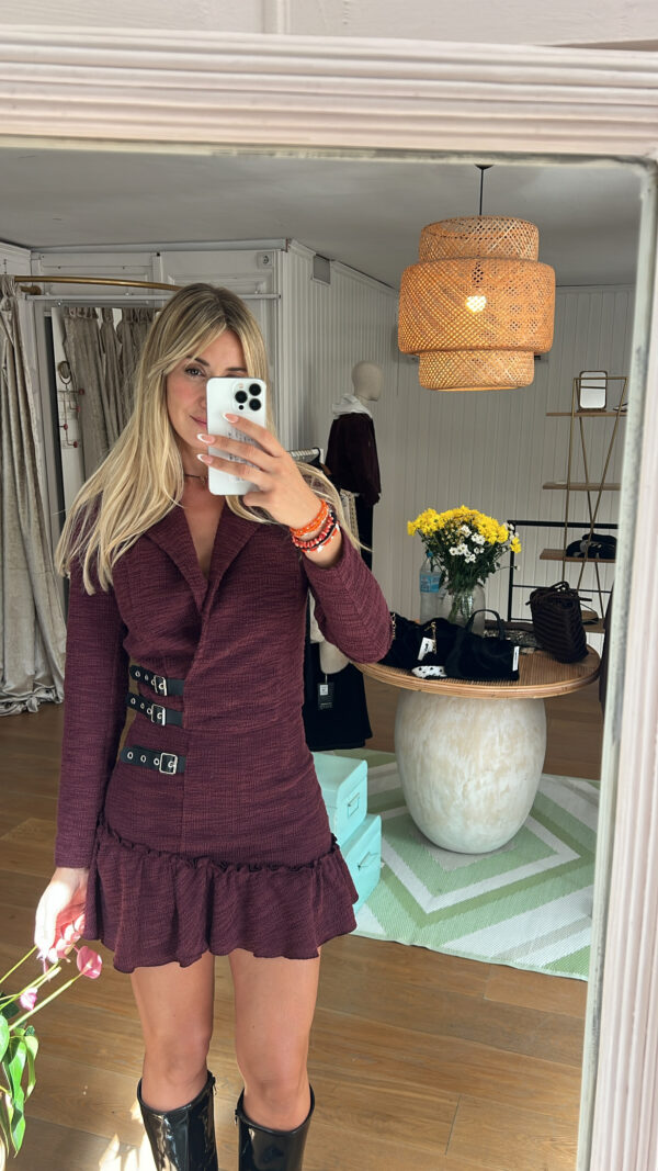 Top burgundy belted