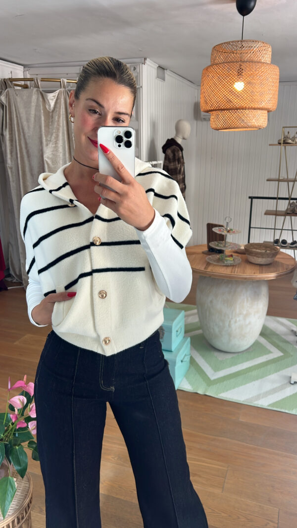 chaqueta clara beig