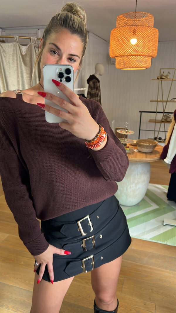 Jersey suit marrón