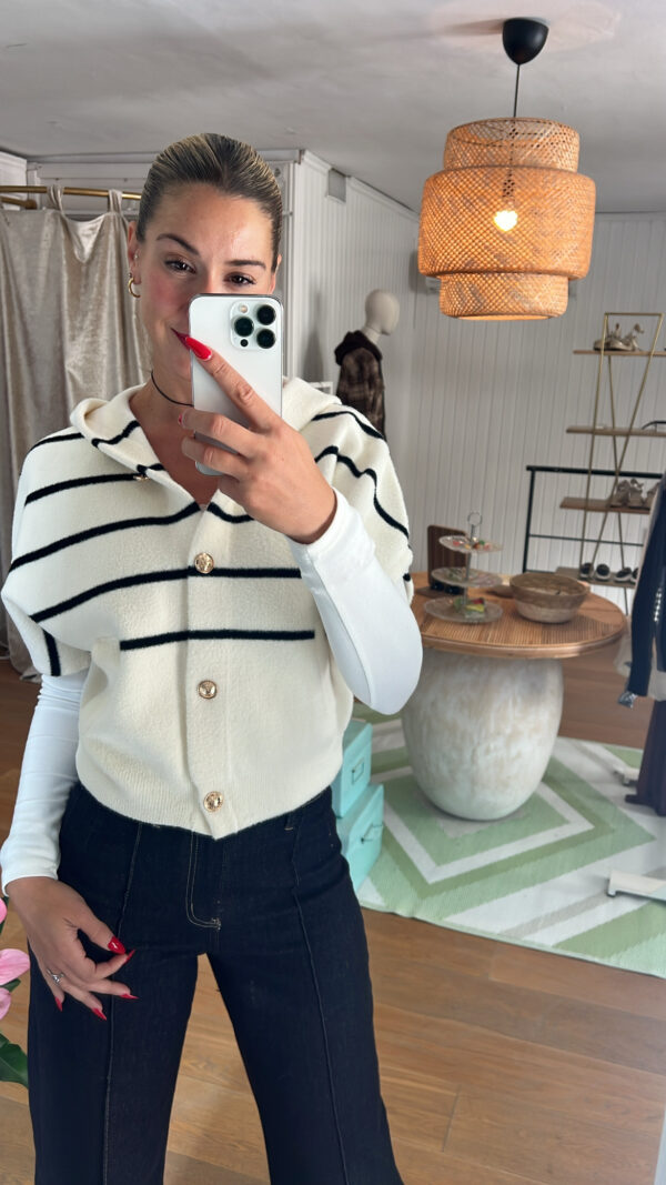 chaqueta clara beig