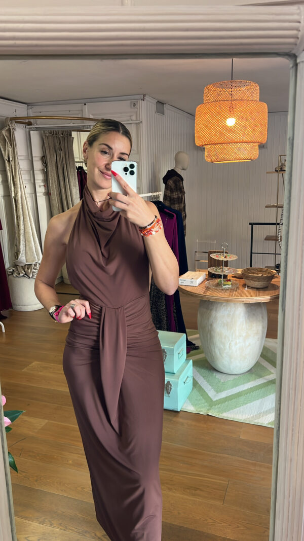 Vestido late marrón