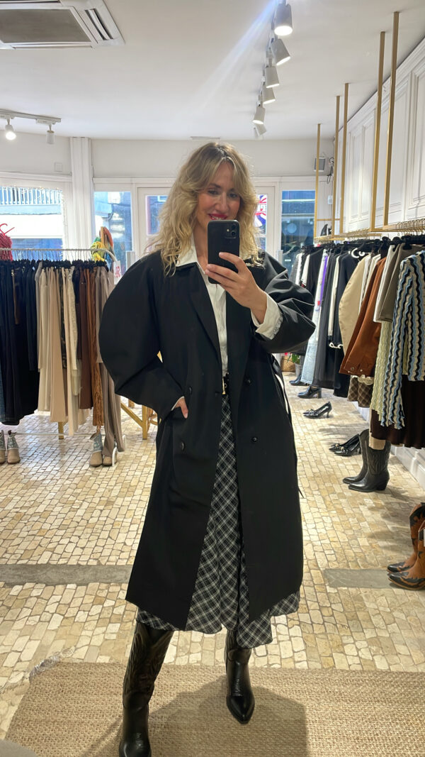 gabardina parís negra