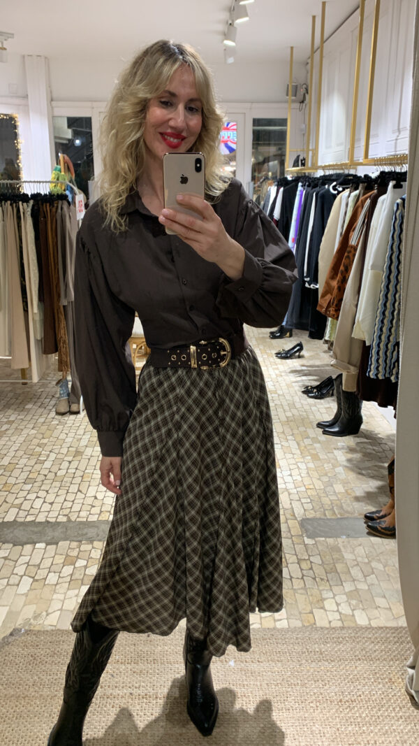 Camisa marrón clean