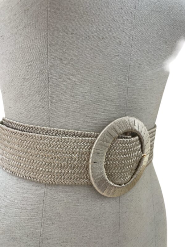 Cinturón elástico satinado color champagne