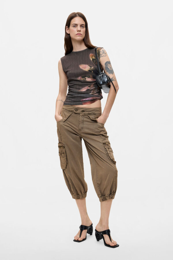 pantalón jogger bolsillos