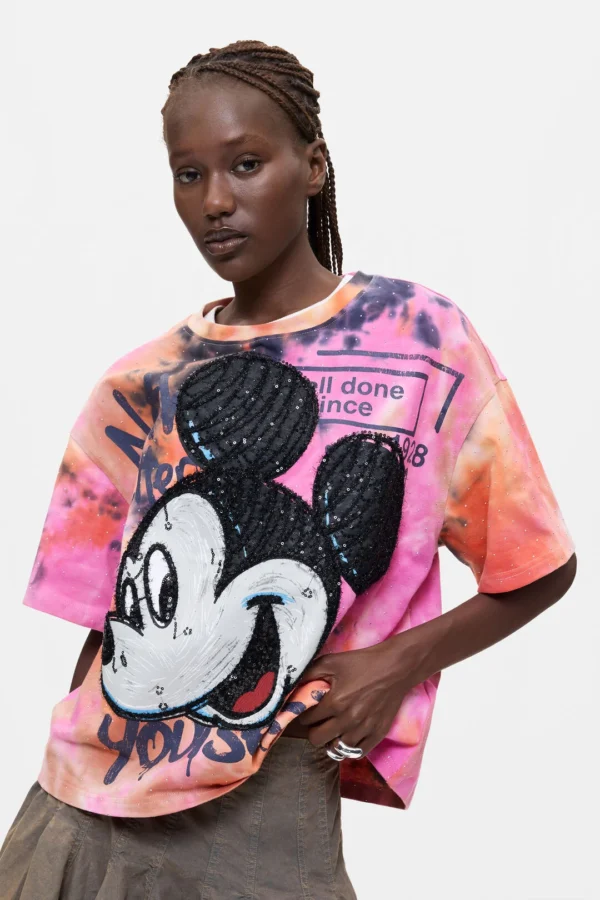 camiseta oversize mickey